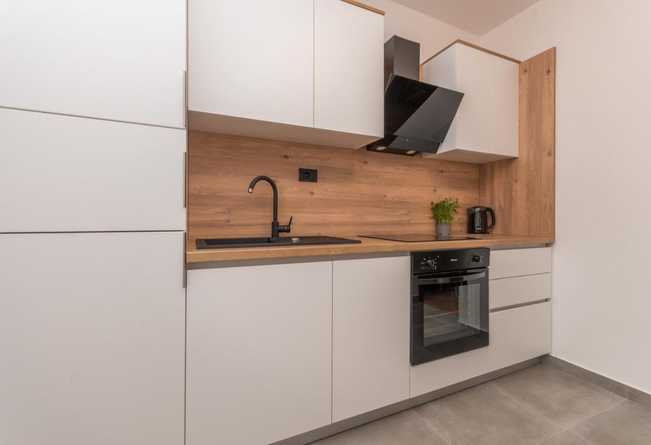 Apartmani A&M Biograd Na Moru Ngoại thất bức ảnh