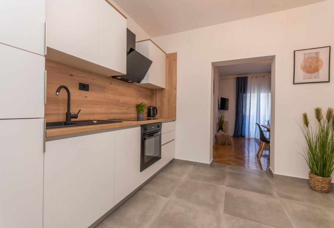 Apartmani A&M Biograd Na Moru Ngoại thất bức ảnh