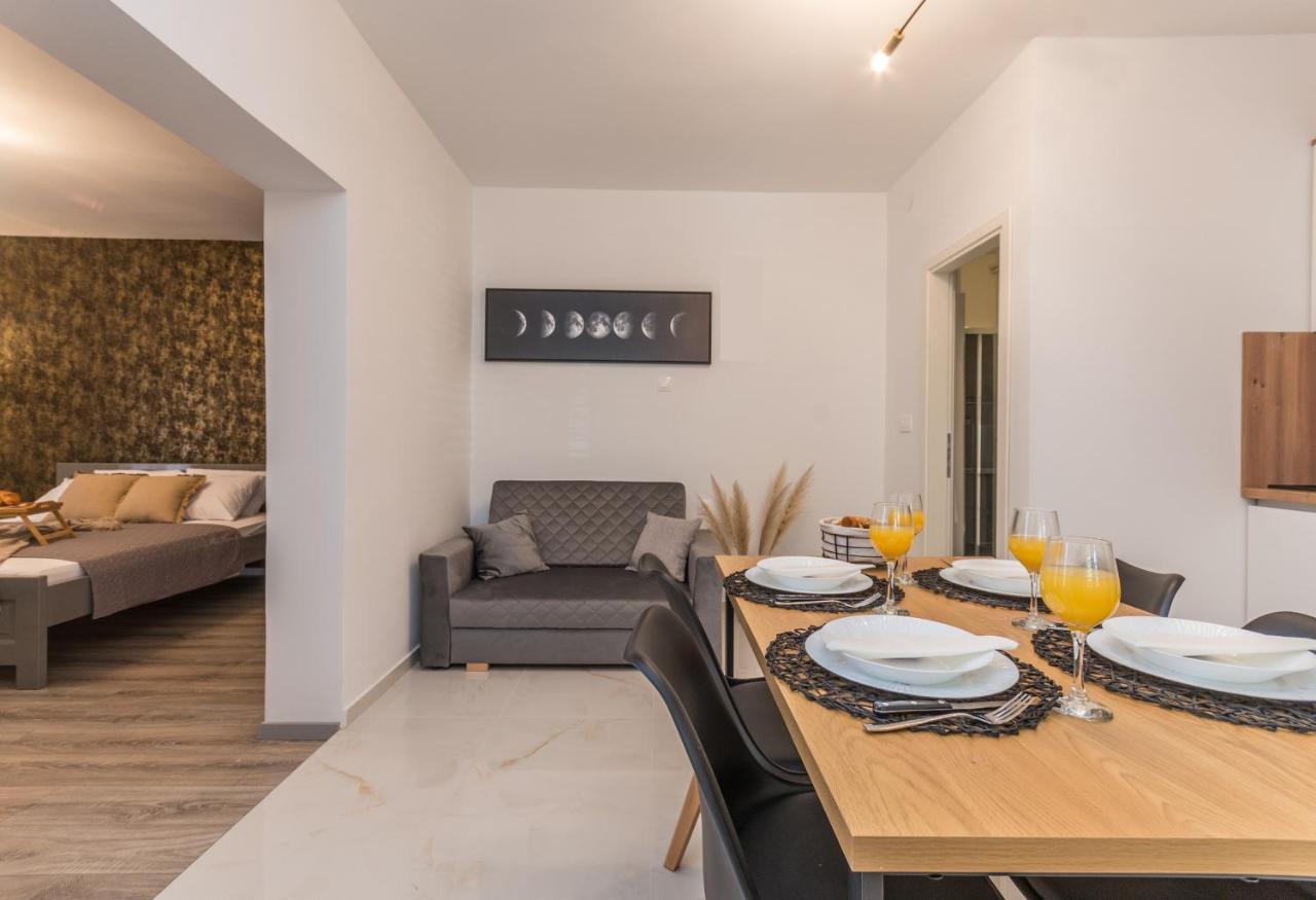 Apartmani A&M Biograd Na Moru Ngoại thất bức ảnh